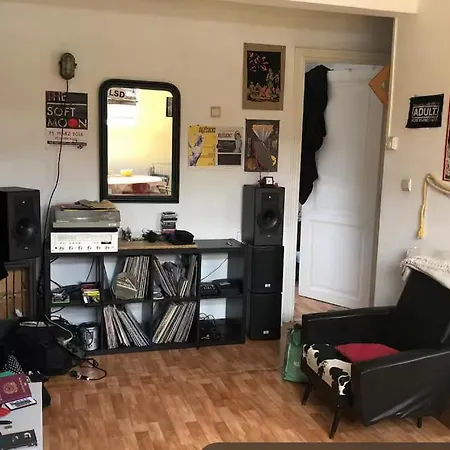 Cozy Flat Sous Les Toits De Saint Gilles Apartment Mellet